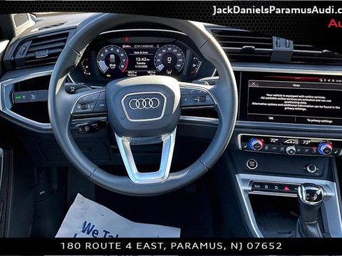 Used 2025 Audi Q3 2.0T Premium w/ Convenience Package image 5