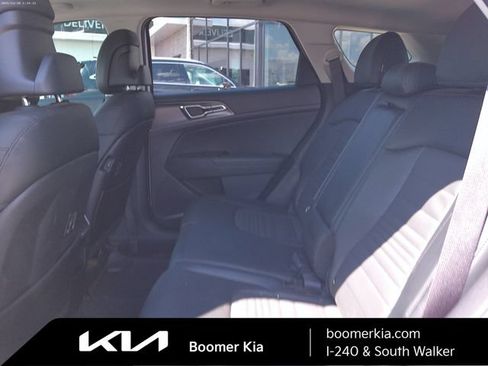 Certified 2025 Kia Sportage SX AWD/4WD image 13
