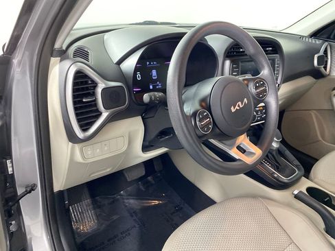 Used 2023 Kia Soul LX w/ Option Group 015 image 10