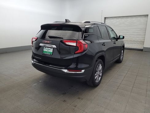 Used 2024 GMC Terrain SLT image 9