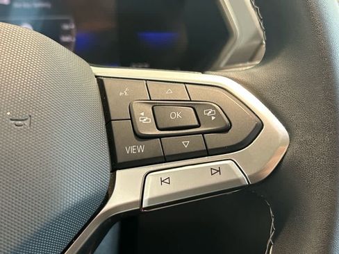 Certified 2023 Volkswagen Tiguan SE R-Line image 16