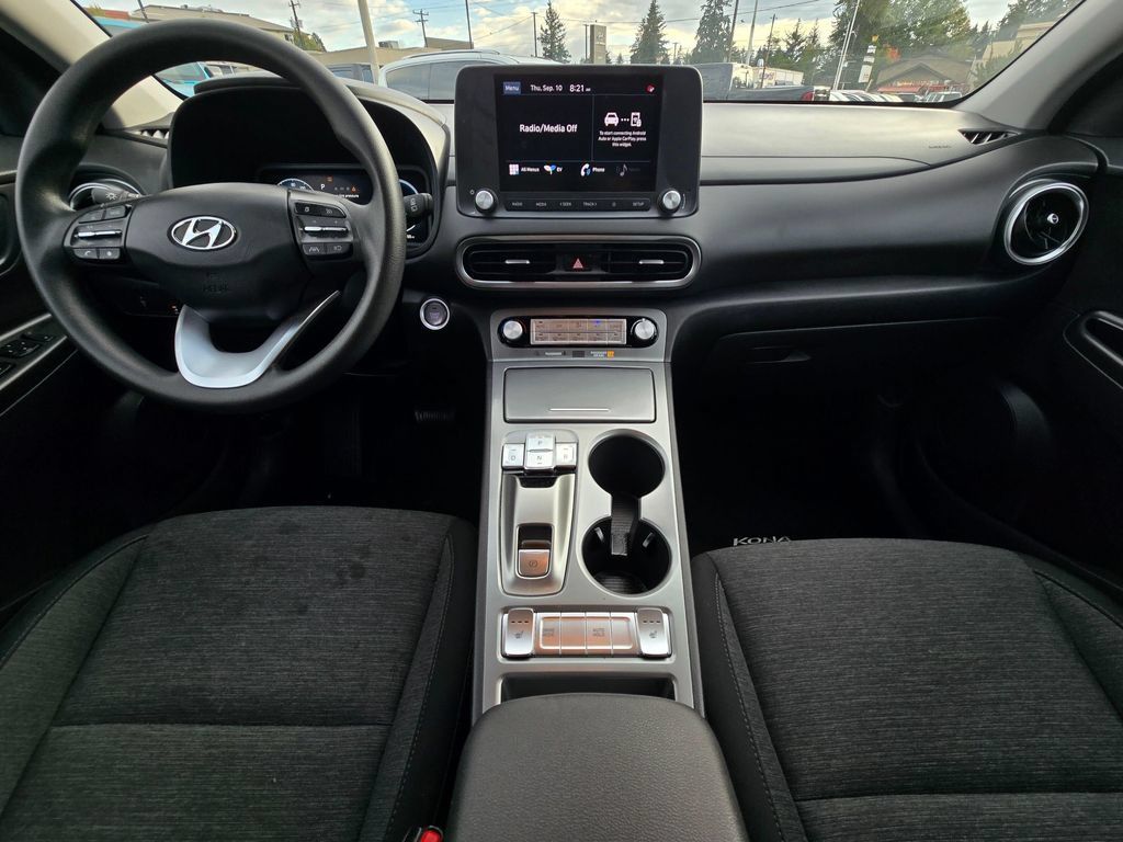 Used 2023 Hyundai Kona SE FWD image 16
