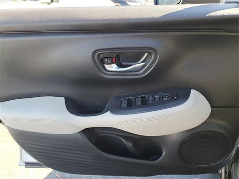 Used 2023 Honda HR-V LX image 20