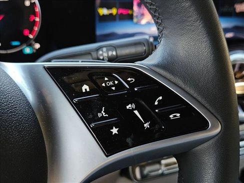 Certified 2025 Mercedes-Benz GLB 250 image 13