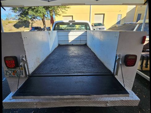 Used 2005 Ford F250 XL RWD image 16