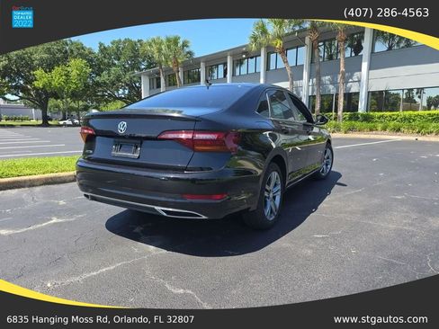 Used 2019 Volkswagen Jetta R-Line w/ R-Line Cold Weather Package FWD image 5