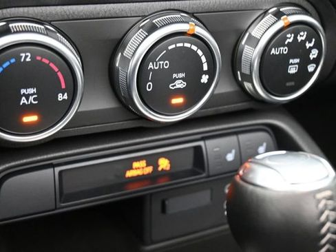 Used 2025 MAZDA MX-5 Miata Grand Touring RWD image 15