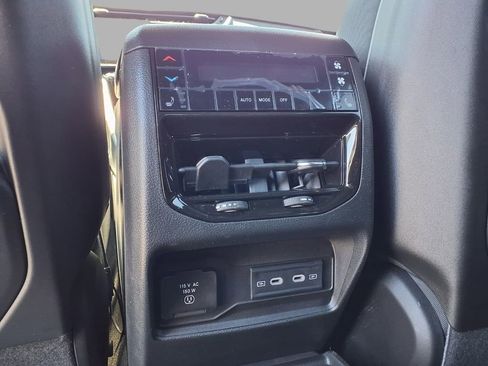 New 2026 Jeep Grand Cherokee L Limited AWD/4WD image 23