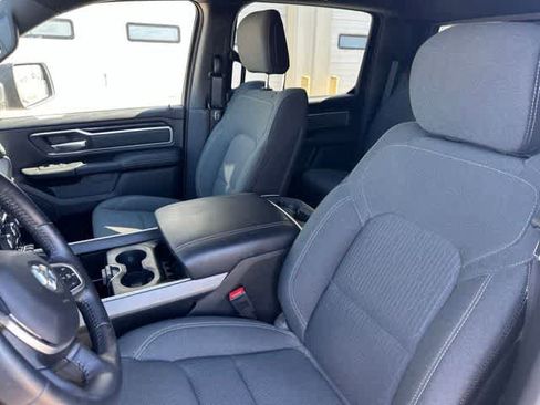 Used 2022 RAM 1500 Big Horn AWD/4WD image 4