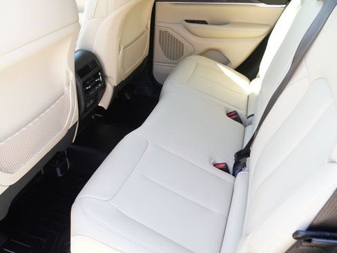 Certified 2025 Jeep Grand Cherokee Limited RWD image 14