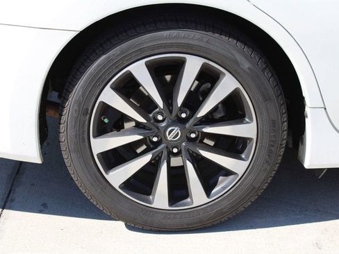 Used 2018 Nissan Altima 2.5 SV image 25