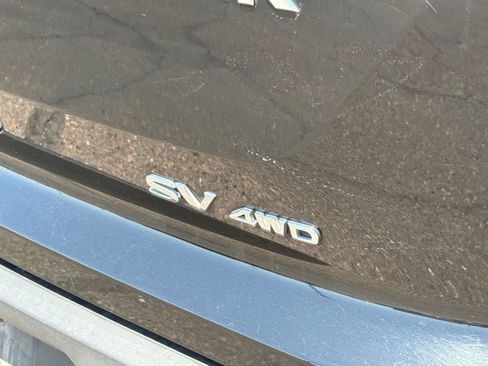 Used 2024 Nissan Pathfinder SV AWD/4WD image 8