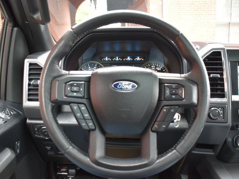 Used 2016 Ford F150 XLT w/ Equipment Group 302A Luxury AWD/4WD image 22