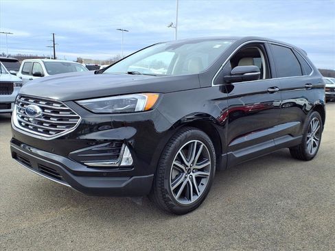 Used 2024 Ford Edge Titanium w/ Equipment Group 301A image 3