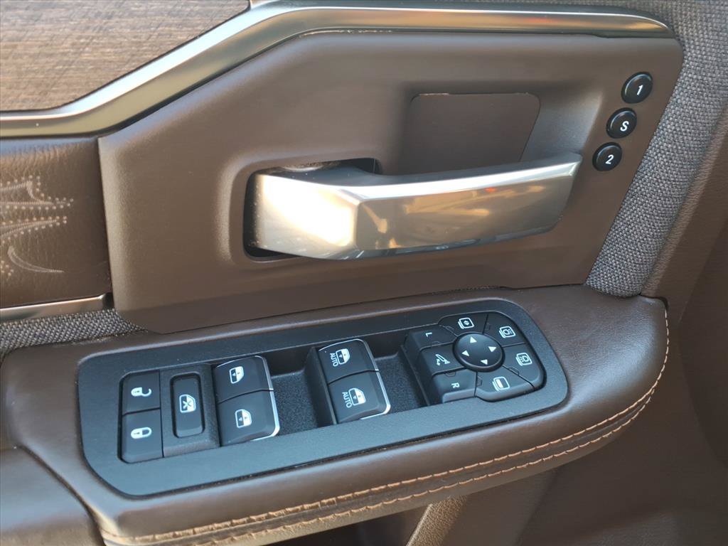 Used 2025 RAM 3500 Longhorn AWD/4WD image 22