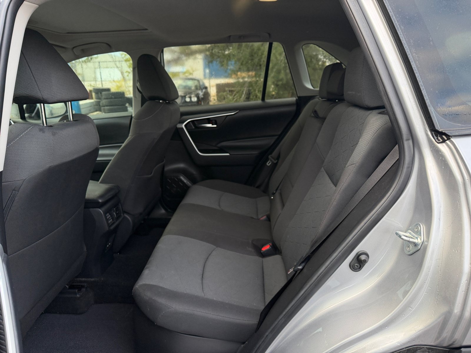 Used 2022 Toyota RAV4 XLE w/ Convenience Package AWD/4WD image 26
