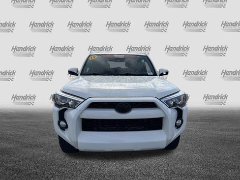 Used 2019 Toyota 4Runner SR5 AWD/4WD image 3