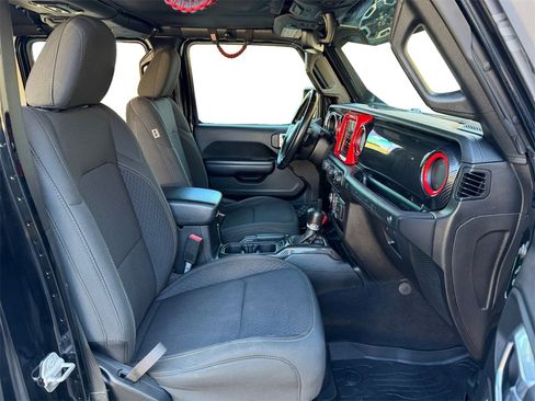 Used 2021 Jeep Wrangler Unlimited Sport image 18