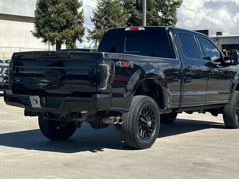 Used 2019 Ford F250 Lariat w/ Lariat Value Package image 3