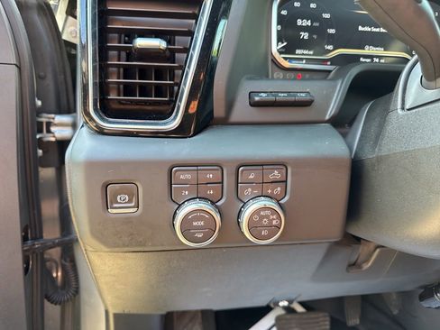 Used 2025 GMC Sierra 3500 Denali Ultimate AWD/4WD image 25