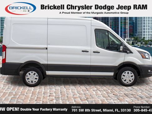 Used 2023 Ford E-Transit Medium Roof image 4