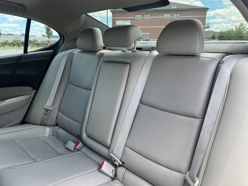 Used 2019 Acura TLX w/ Technology Package FWD image 20