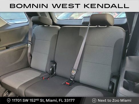 Used 2020 Chevrolet Traverse LS image 13