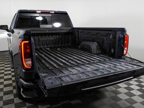 Used 2022 GMC Sierra 1500 Elevation w/ Preferred Package image 13