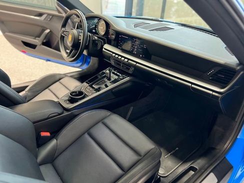 Used 2022 Porsche 911 Carrera RWD image 26