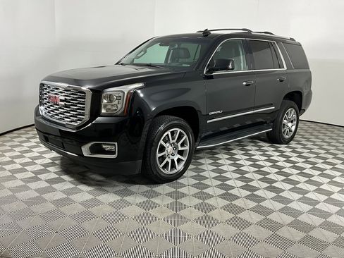 Used 2019 GMC Yukon Denali image 1