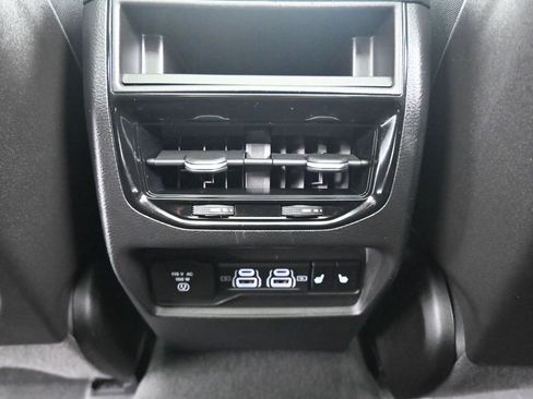 Used 2022 Jeep Grand Cherokee Limited 4xe w/ Luxury Tech Group II image 30