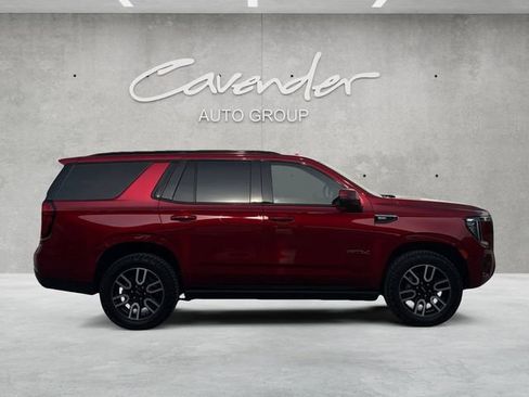 Used 2023 GMC Yukon AT4 w/ AT4 Premium Package AWD/4WD image 17