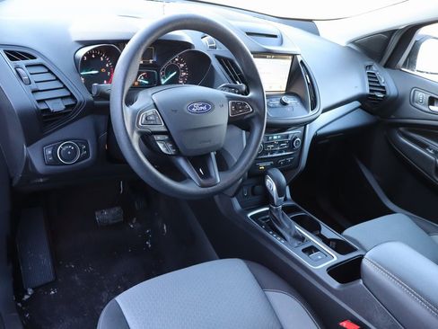 Used 2018 Ford Escape SE w/ SE Sync 3 Package image 4