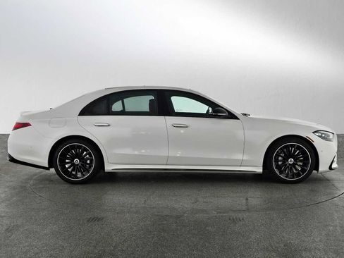 New 2025 Mercedes-Benz S 580 4MATIC Sedan image 2