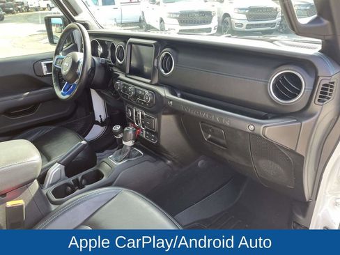 Certified 2022 Jeep Wrangler Unlimited Rubicon 4xe w/ Cold Weather Group image 15