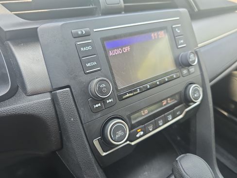 Used 2018 Honda Civic LX image 20