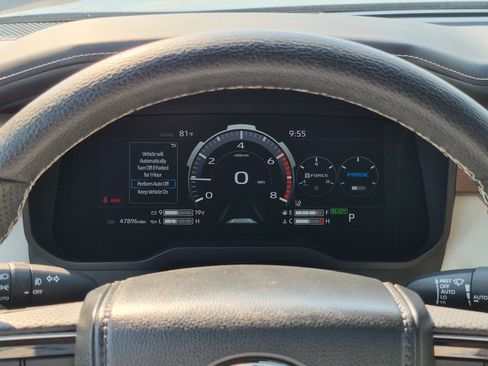 Used 2023 Toyota Sequoia Capstone AWD/4WD image 21
