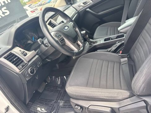 Used 2023 Ford Ranger XLT w/ Equipment Group 301A Mid RWD image 7