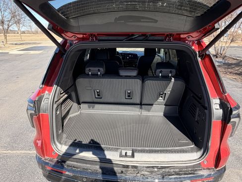 New 2026 Chevrolet Traverse RS w/ LPO, Floor Liner Package image 21