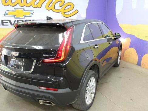 Used 2021 Cadillac XT4 Luxury w/ Driver Awareness Package AWD/4WD image 8