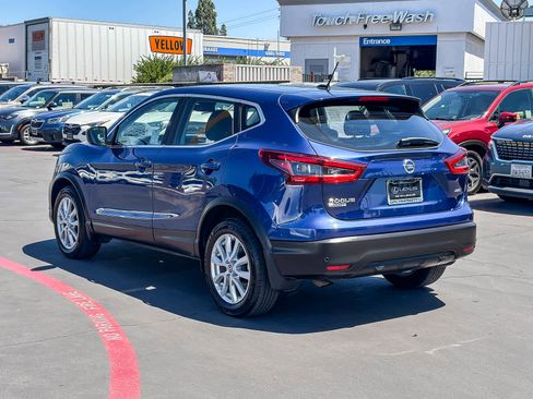 Used 2021 Nissan Rogue Sport S AWD/4WD image 2