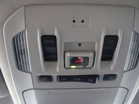 Certified 2022 Toyota Highlander Limited image 34