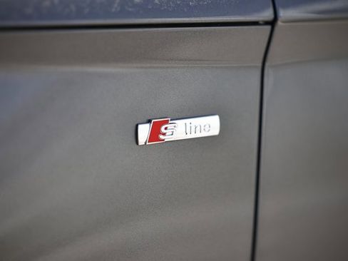 Used 2025 Audi Q5 2.0T Premium Plus w/ Premium Plus Package image 12