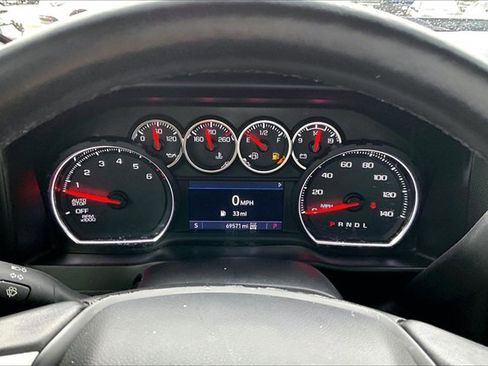 Used 2020 Chevrolet Silverado 1500 RST image 12