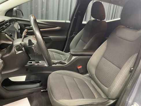 Used 2023 Chevrolet Bolt EUV LT w/ Comfort Package image 13