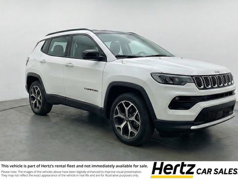 Used 2025 Jeep Compass Limited image 1