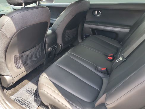 Certified 2022 Hyundai Ioniq 5 SEL RWD image 16