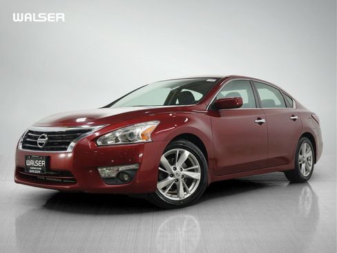 Used 2015 Nissan Altima 2.5 SV FWD image 1