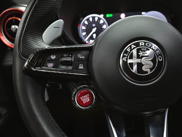 Used 2024 Alfa Romeo Tonale Veloce AWD/4WD image 20