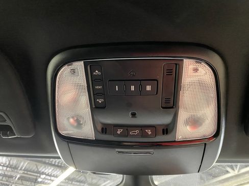 Used 2023 Dodge Durango GT image 28